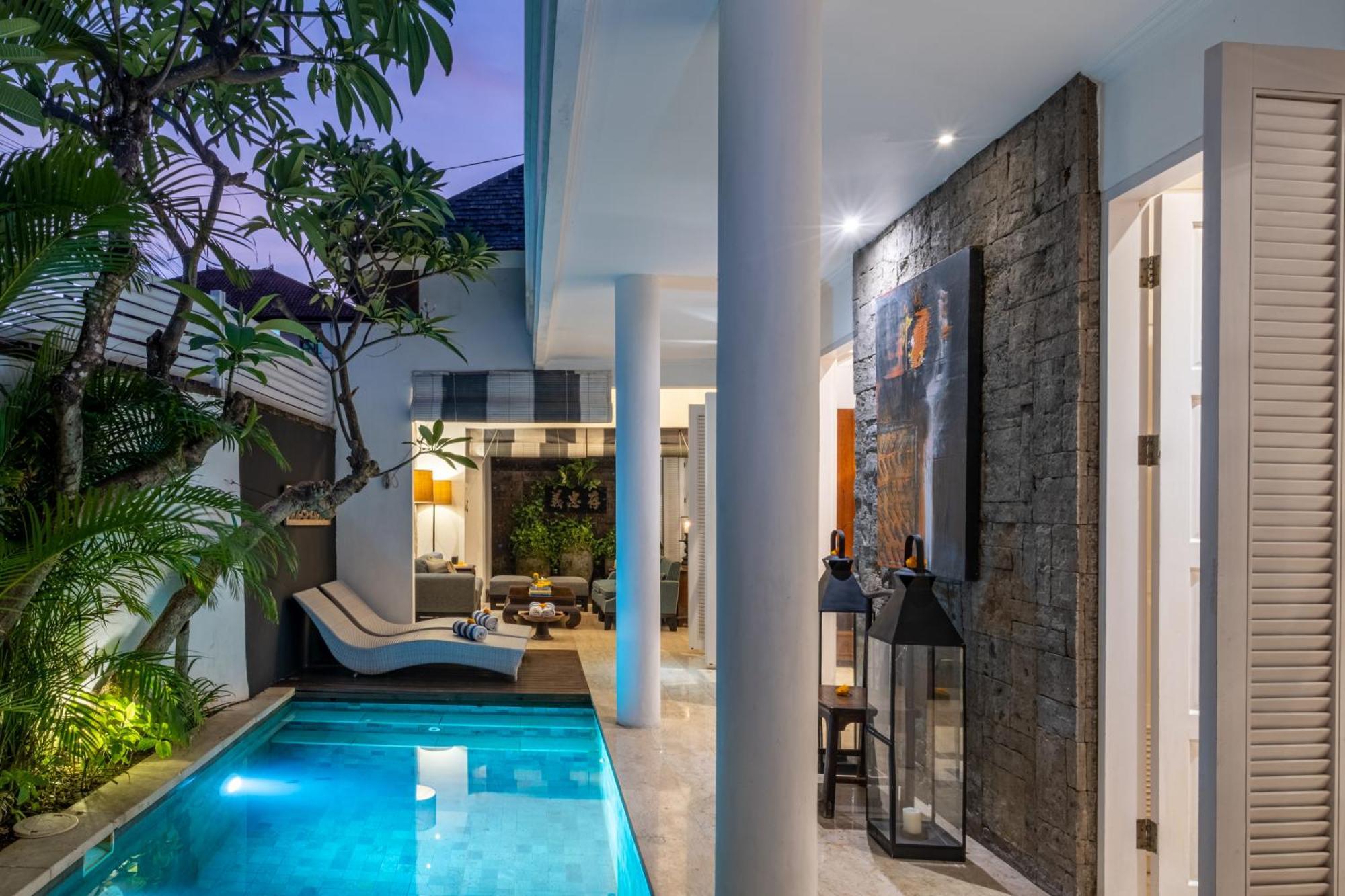Mosan House - Unique Art-Filled Gem In Perfect Location A Short Walk From The Beach Or Seminyak Square Including Ac Office For Remote Working Kültér fotó
