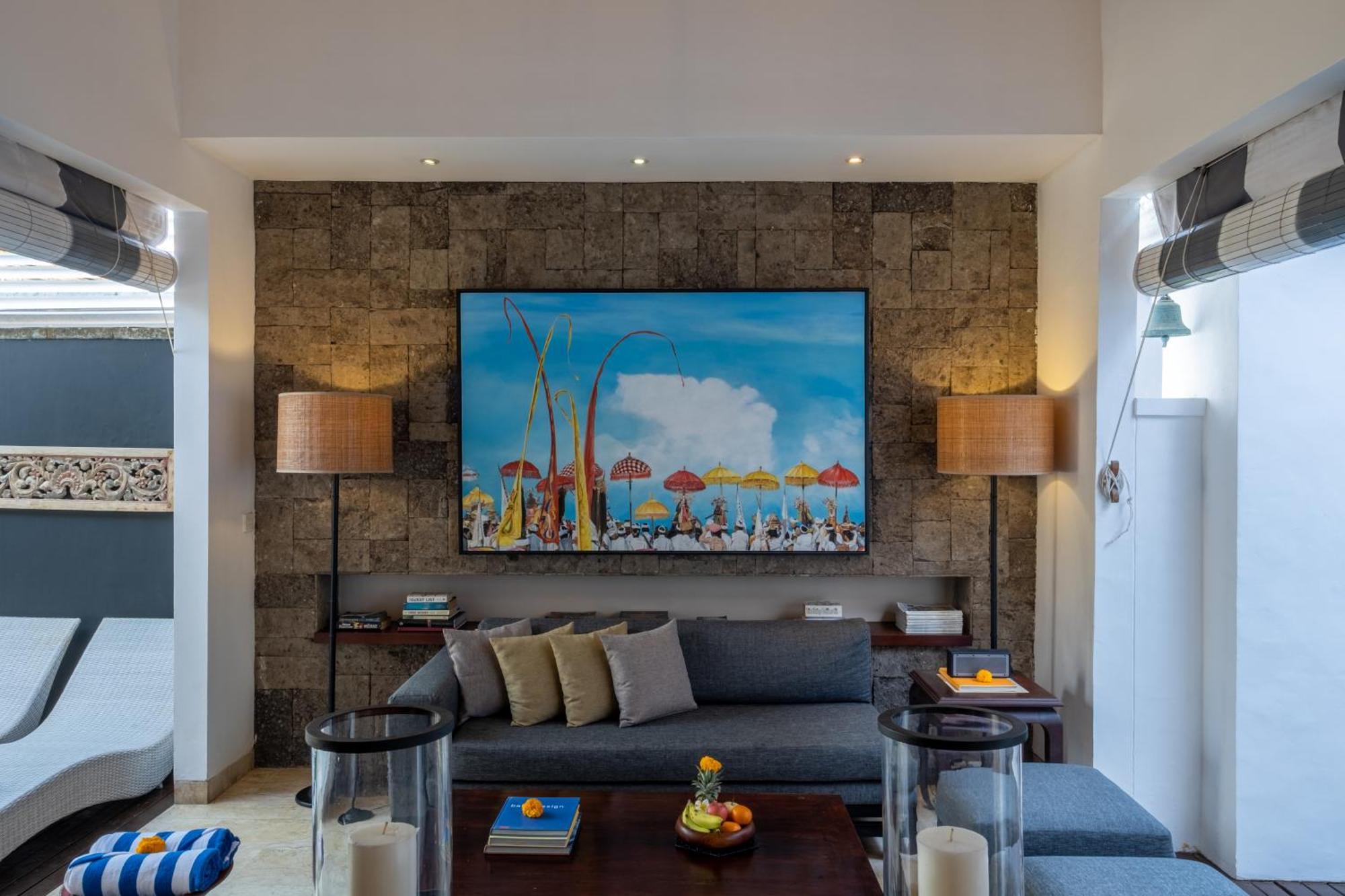 Mosan House - Unique Art-Filled Gem In Perfect Location A Short Walk From The Beach Or Seminyak Square Including Ac Office For Remote Working Kültér fotó
